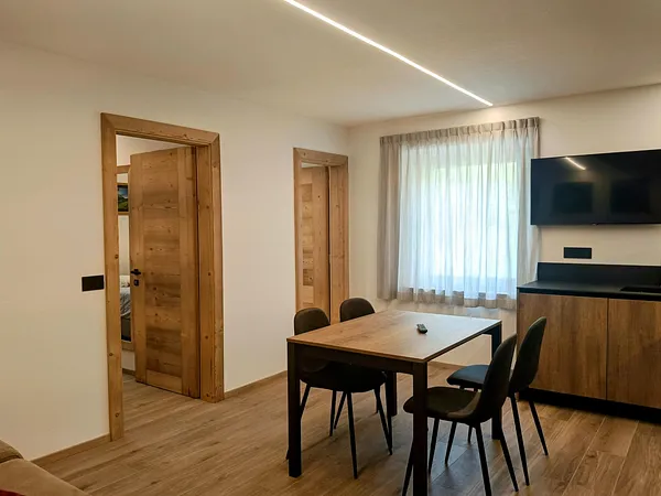 J D 4 Apartment