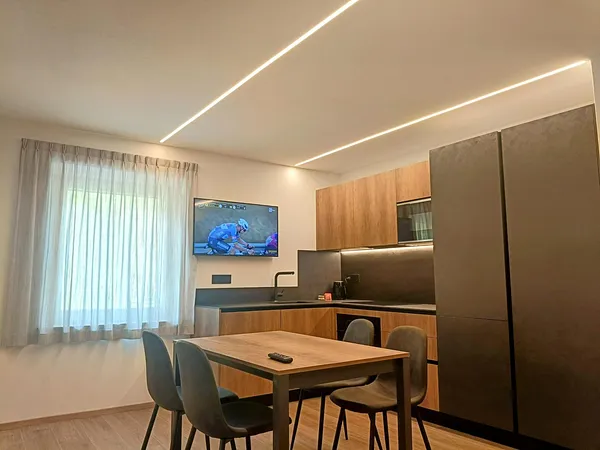 J D 4 Apartment