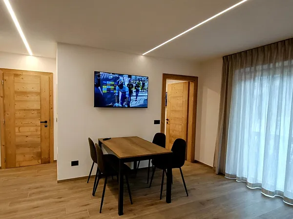 J D 3 Apartment