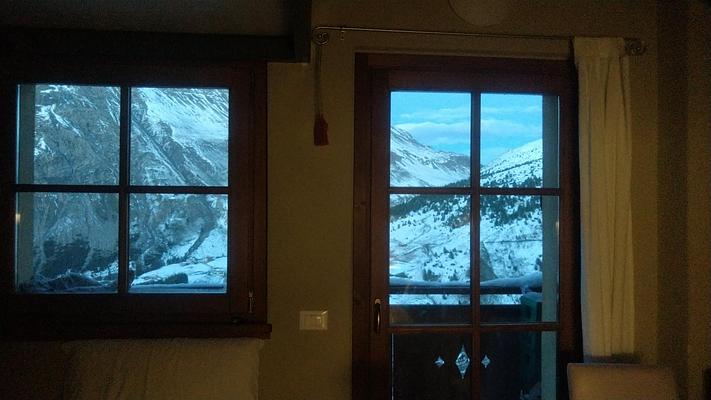 Peakview Mansarda 2123slm