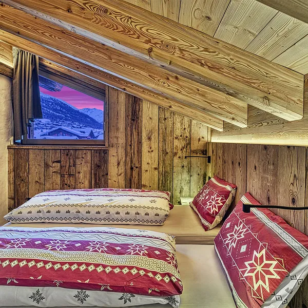 Le Chalet Apartment-4